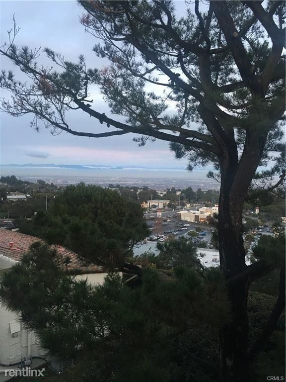 1 Oaktree Ln - Photo 2 of 17