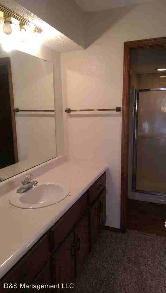 9917 Mashburn Blvd - Photo 2 of 2