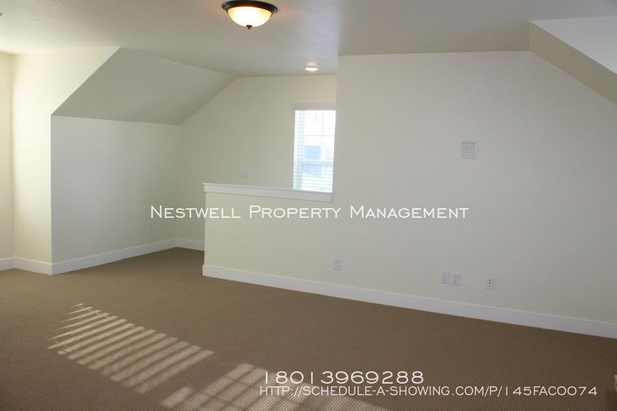 5088 W Beach Comber Way - Photo 3 of 14
