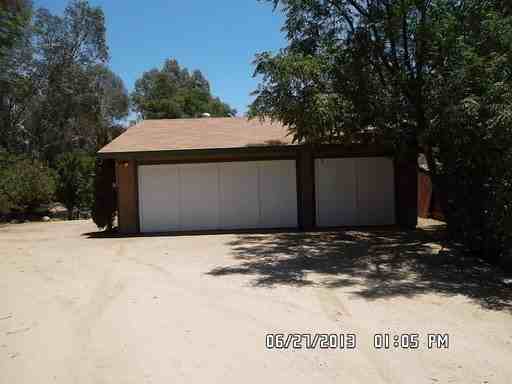 29350 3rd St - Photo 3 of 20