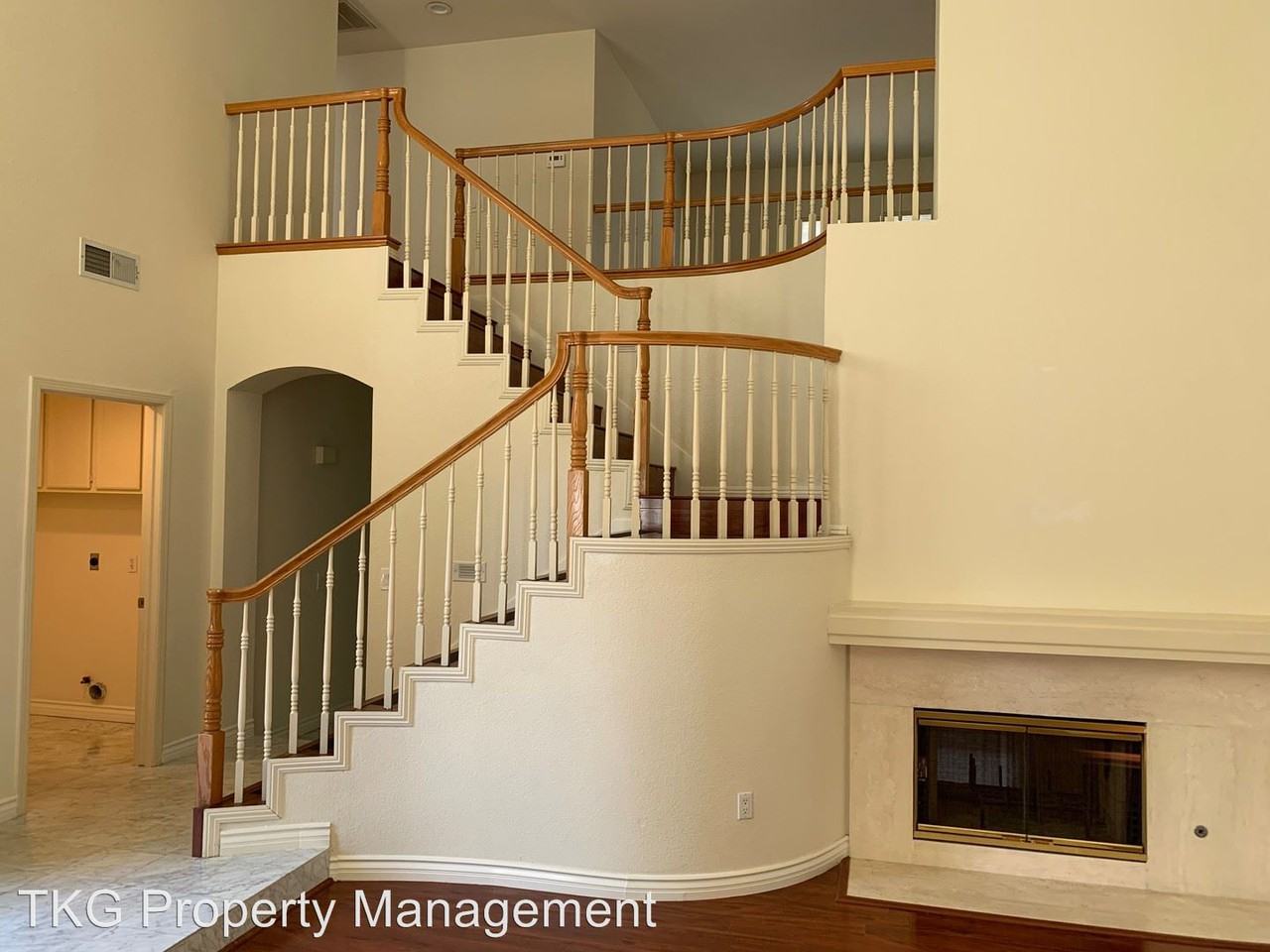 13135 Neff Rd - Photo 3 of 9