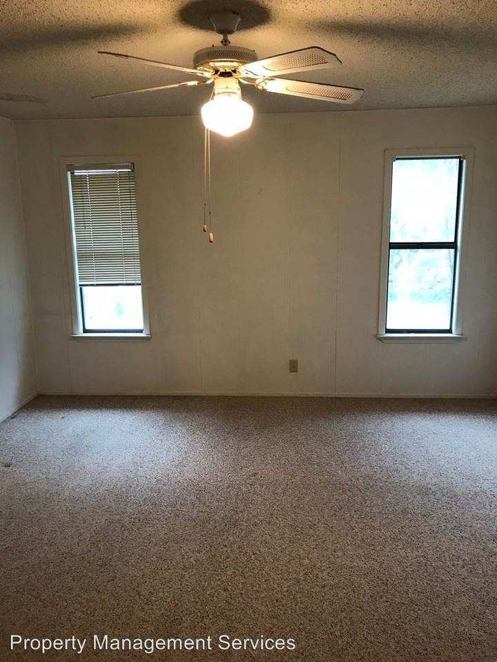 42 Linda Dr #B - Photo 2 of 2