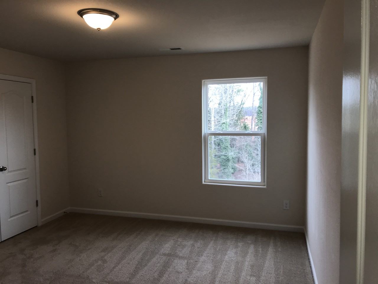 7210 Cuddington Dr - Photo 3 of 6