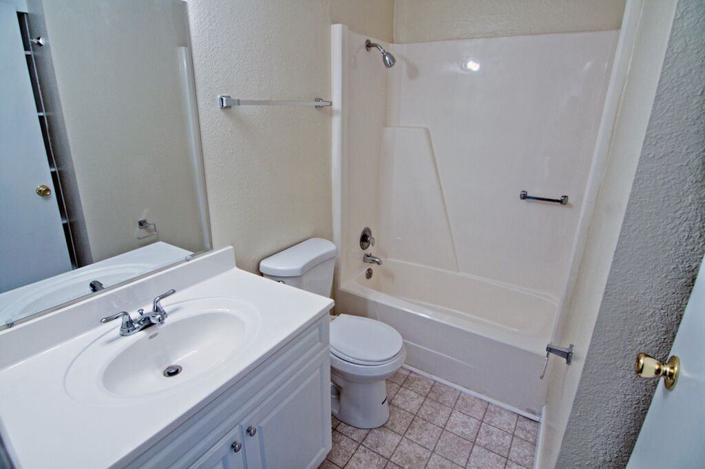 1344 Lodge Terrace - Photo 2 of 6