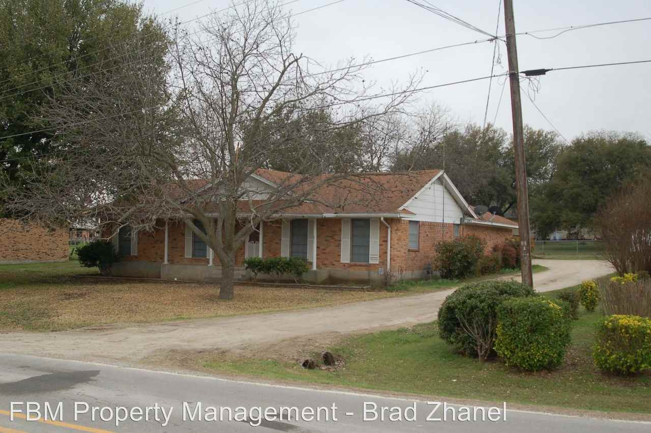 401 West Water - Photo 3 of 11