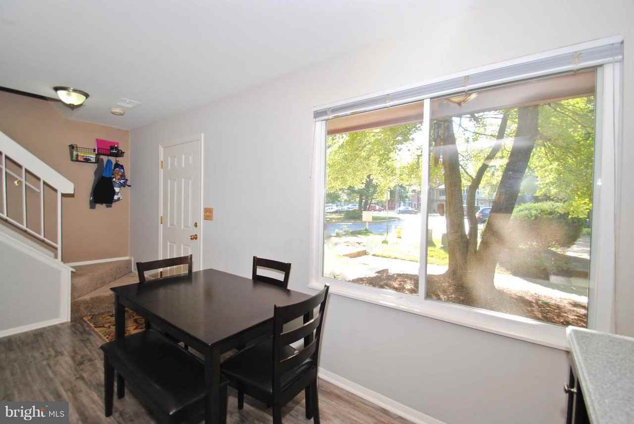 1706 Woodtree Cir - Photo 3 of 10