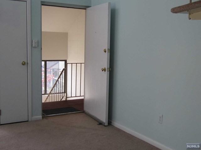 312 Hackensack St - Photo 2 of 17