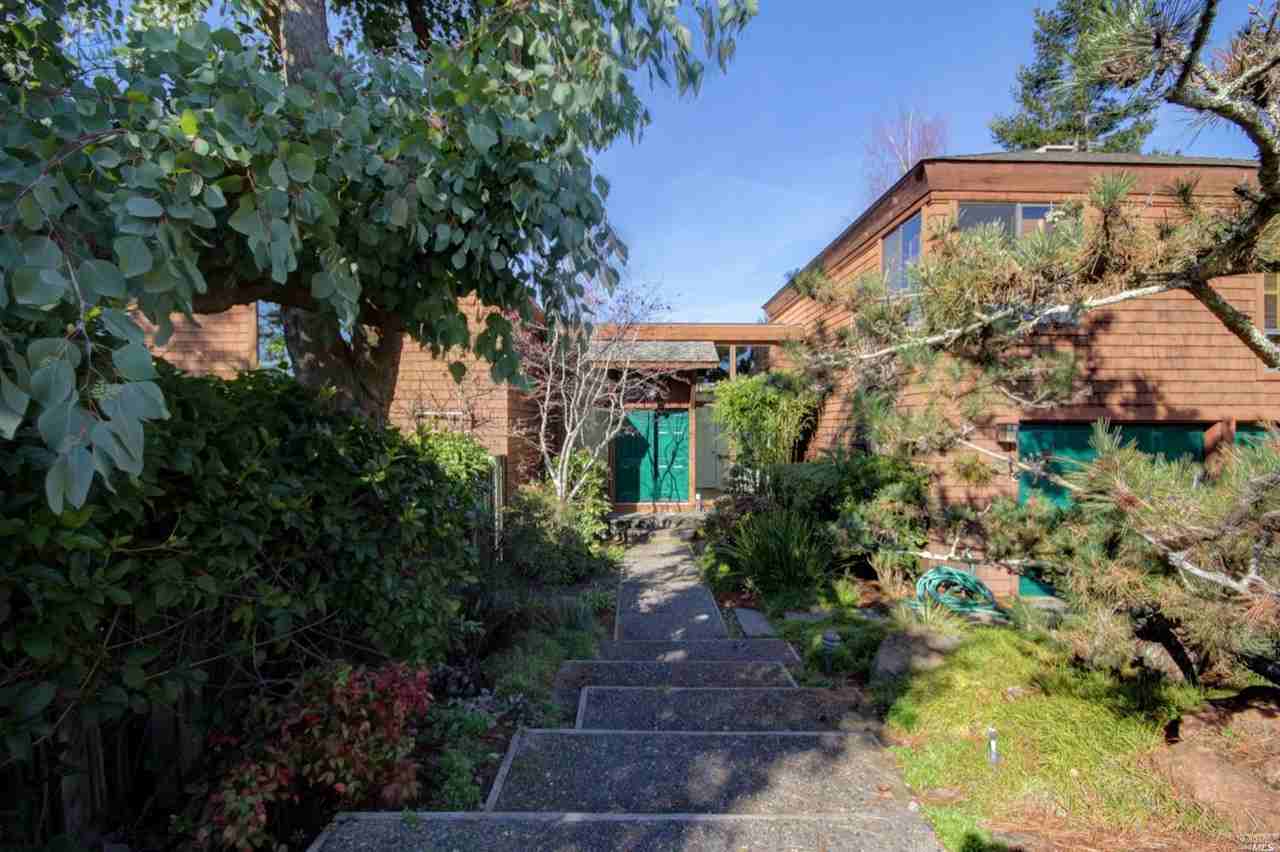 321 Blackfield Dr - Photo 3 of 42