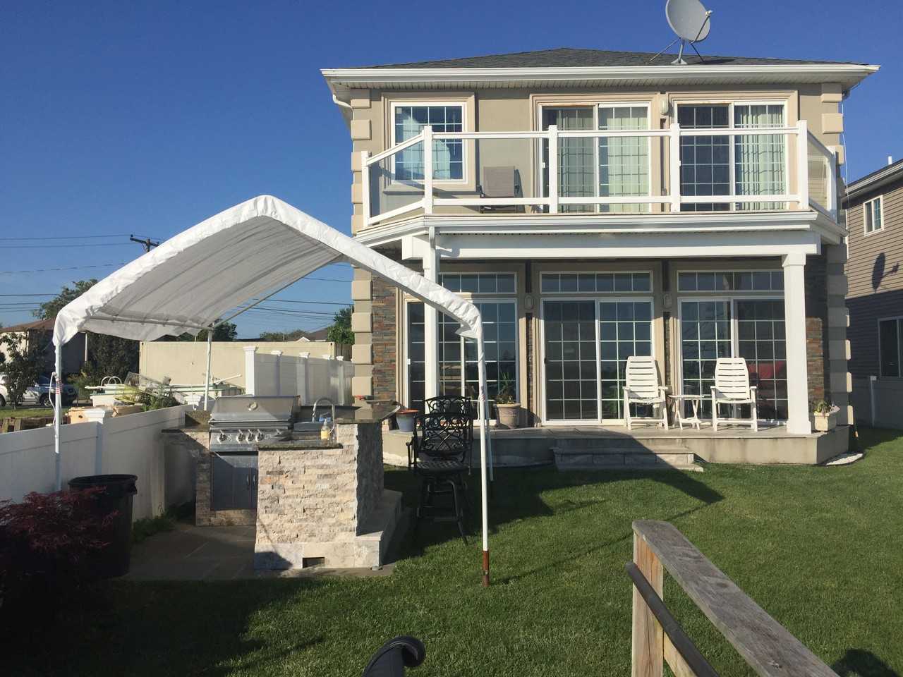 40 Island Park Pl - Photo 3 of 11