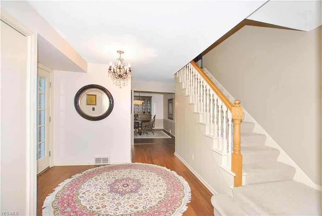 3189 Lander Rd - Photo 2 of 26