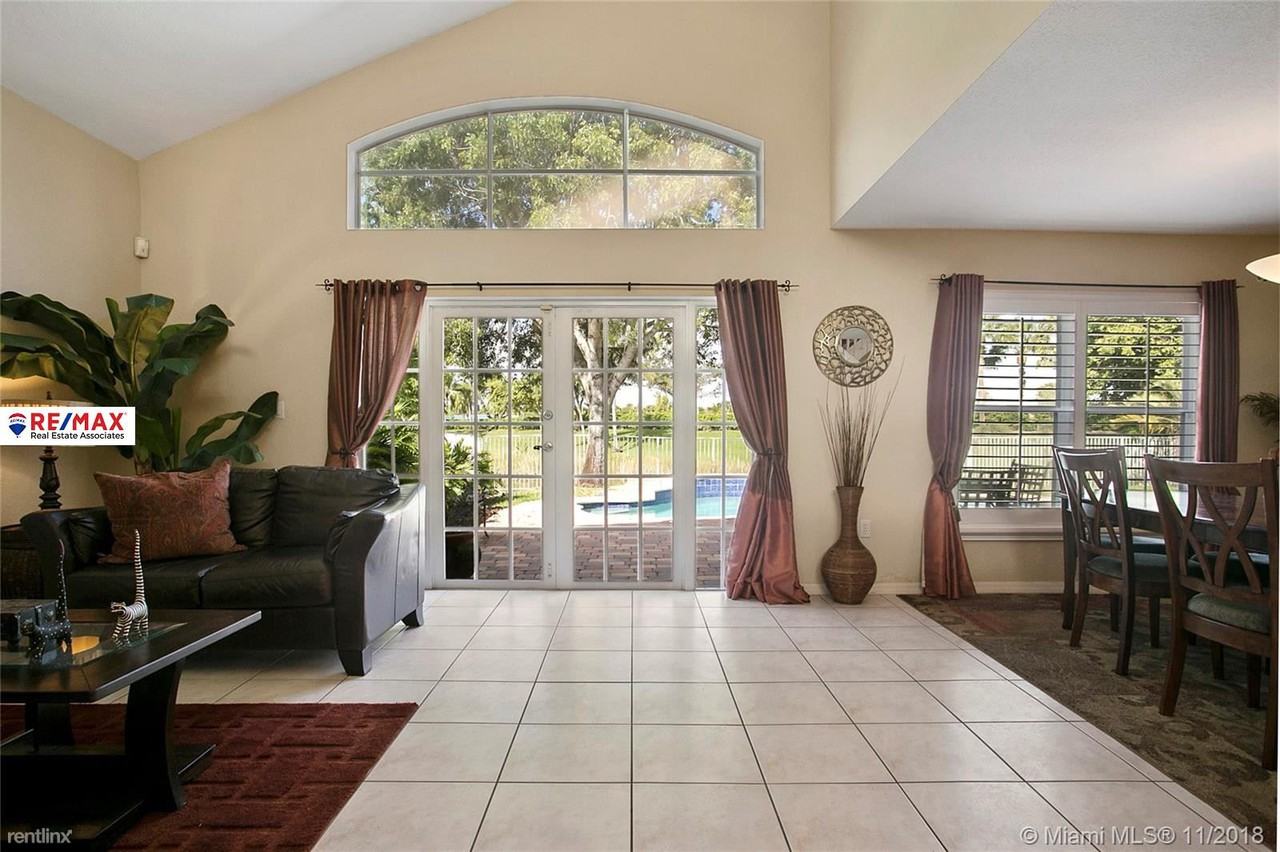 19372 NW 24th Pl - Photo 2 of 27