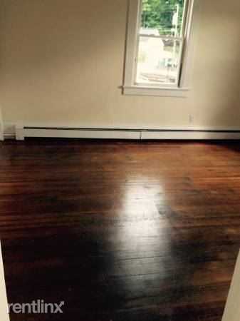 Renovated 2 Bedroom Apt on 2nd Fl of Rental Building - H/HW - Parking - Pets Welcome - Hawthorne - Photo 3 of 5