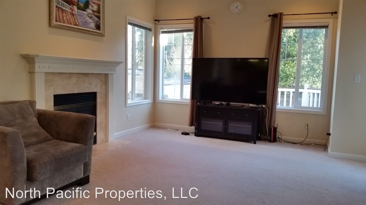 13105 NE 70th Dr - Photo 2 of 8