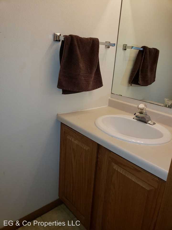 3702 10th St N - Photo 3 of 18