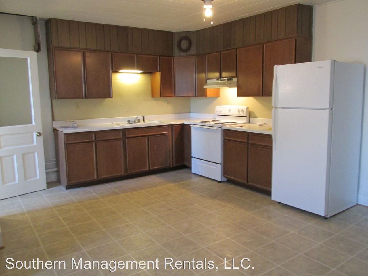 6 N Main St #C - Photo 3 of 8