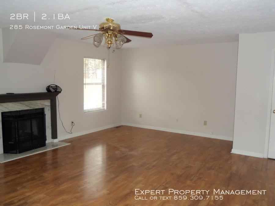 285 Rosemont Garden - Photo 3 of 13