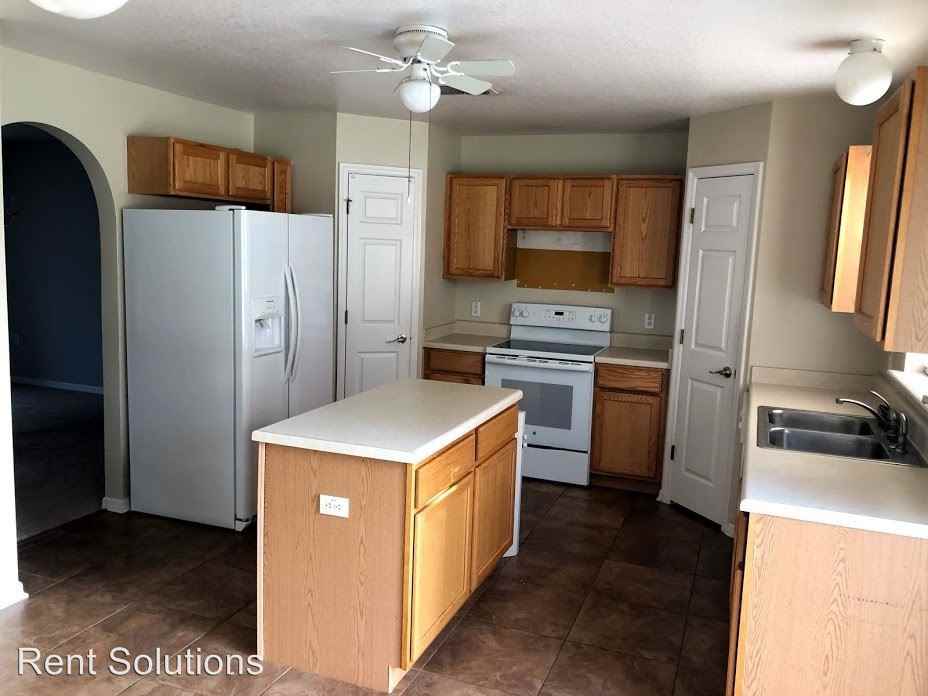 3201 Bellericay Ln - Photo 2 of 11