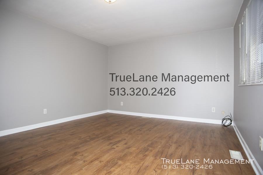 10062 Windswept Ln - Photo 2 of 32