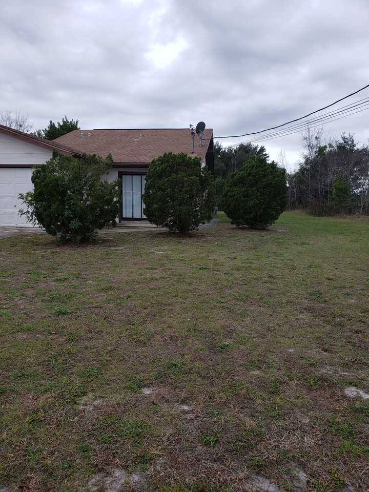 7266 Pond Cir - Photo 3 of 14