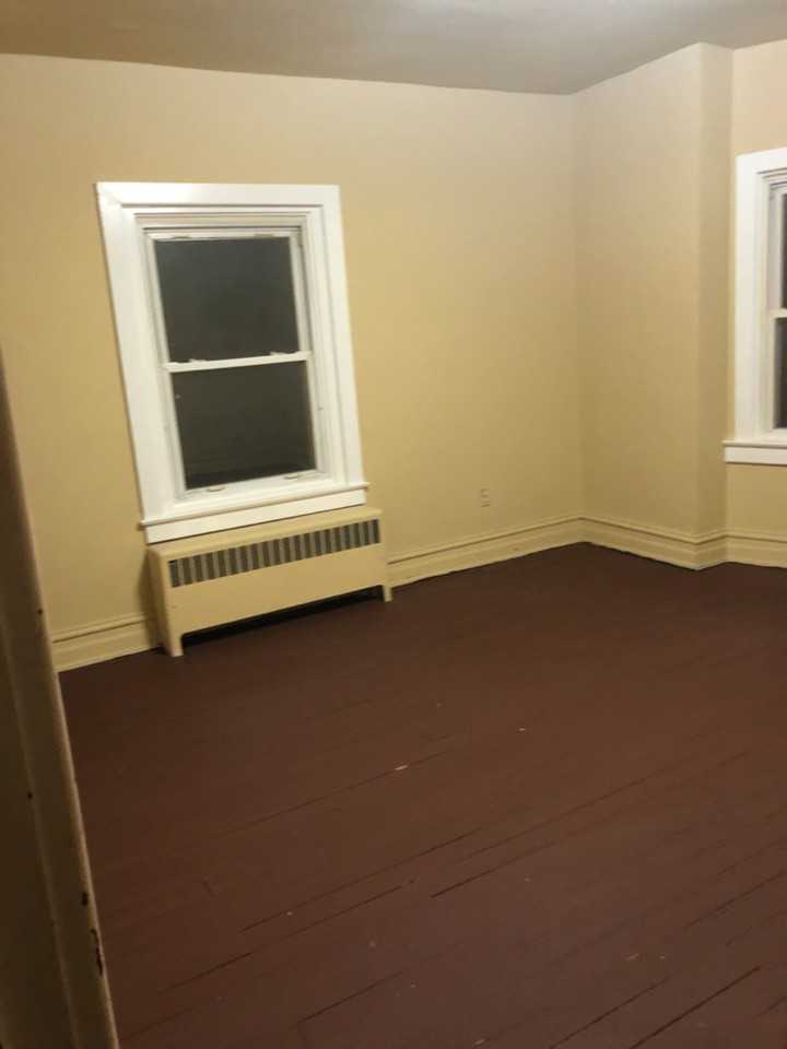 420 North Oswego Streeth - Photo 2 of 17