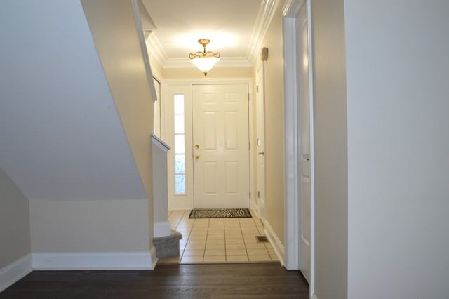 1692 Lexington Dr - Photo 2 of 19