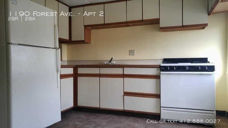 1190 Forest Ave #1 - Photo 2 of 10