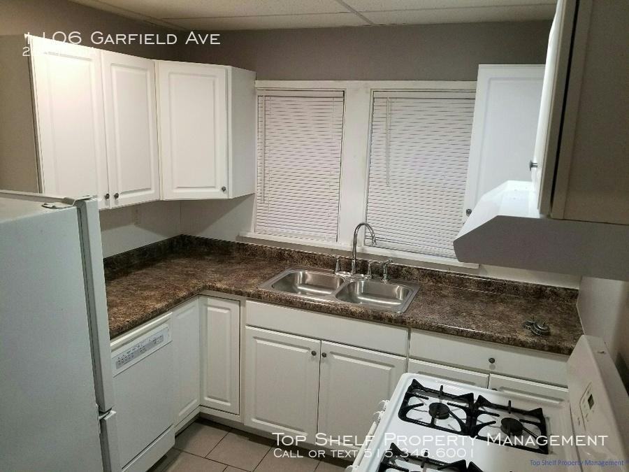1106 Garfield Ave - Photo 2 of 8