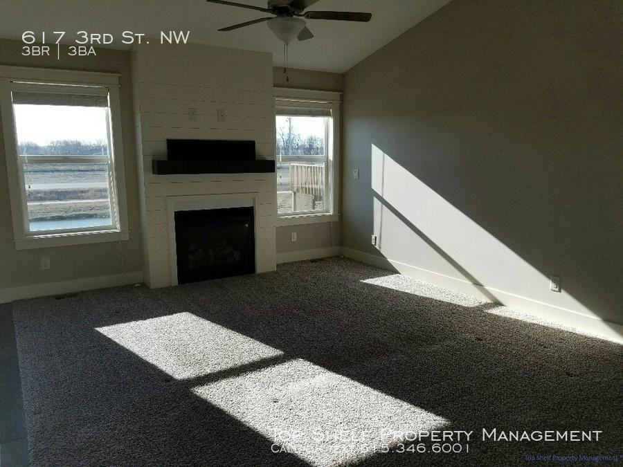 617 3rd St NW - Photo 2 of 13