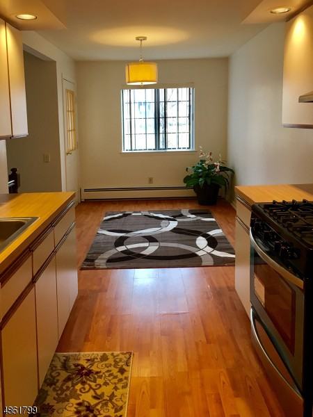 1C Avon Ct - Photo 3 of 17