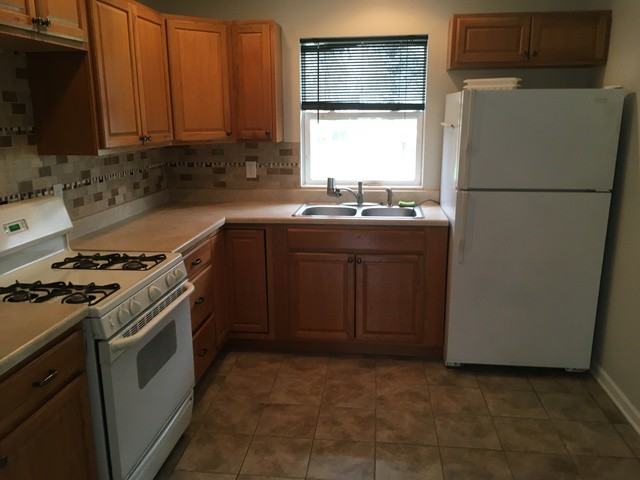 1208 South St - Photo 2 of 8