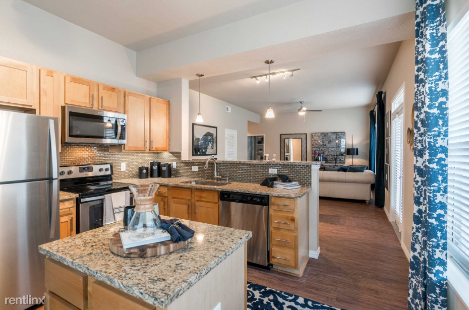 13251 TX-71 - Photo 2 of 10