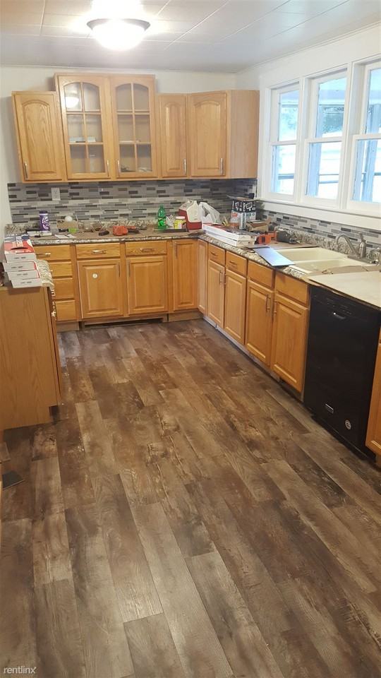 118 E Orleans St - Photo 2 of 3