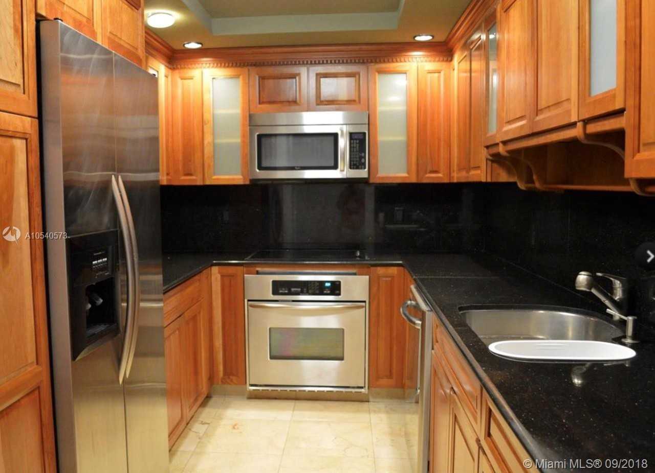 2901 South Bayshore Drive #7E