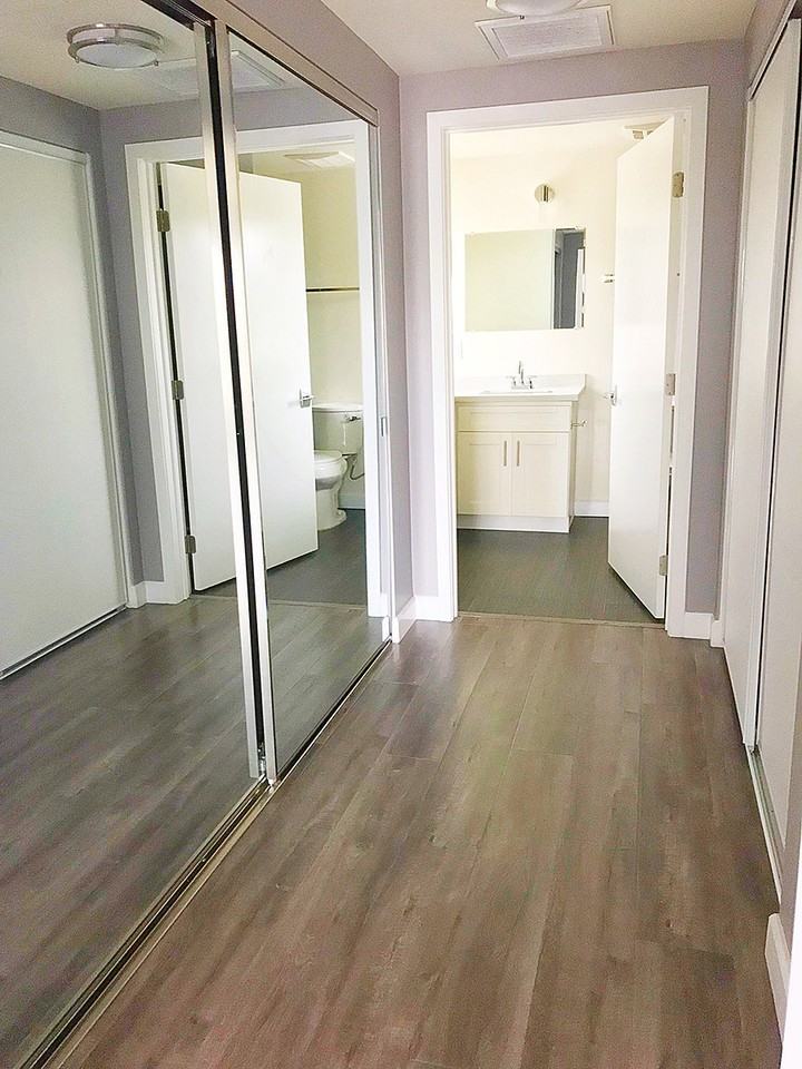 4305 Laurel Canyon Boulevard - Photo 7 of 16