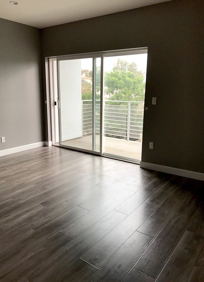 4305 Laurel Canyon Boulevard - Photo 5 of 16