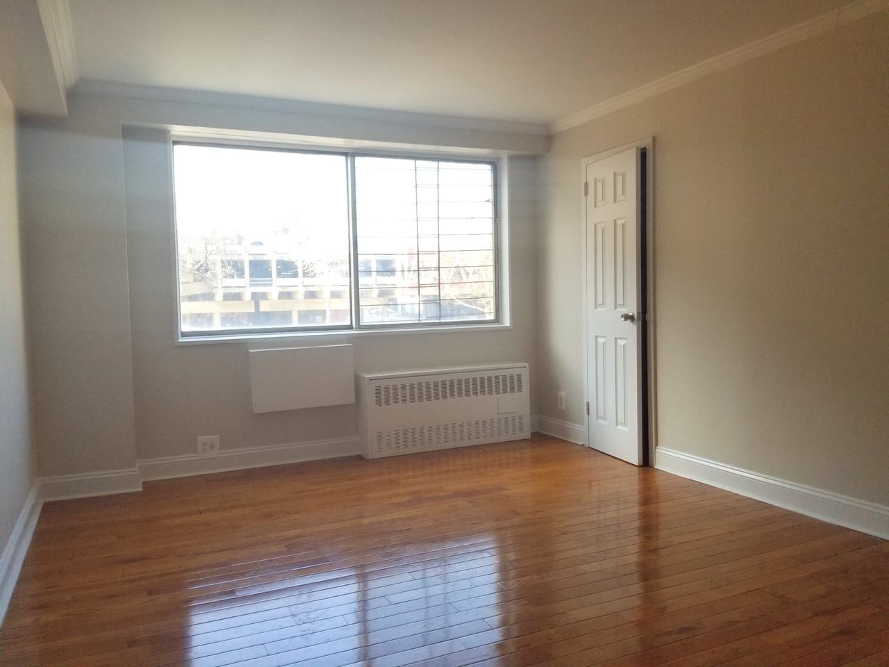 N 3rd Ave & E Sidney Ave, Mt Vernon, NY 10550, US #2J