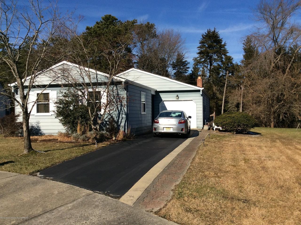 56 Santiago Ct - Photo 2 of 14