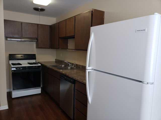 70 Pine Ct - Photo 2 of 16