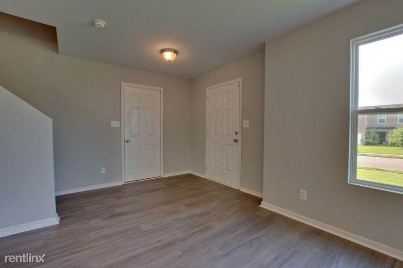 29957 Glenrose Way - Photo 3 of 26