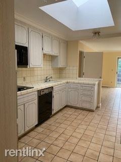 1272 Forrestal Ave - Photo 2 of 15