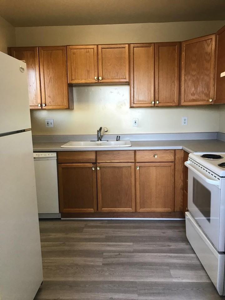 709 Capitol St - Photo 3 of 8