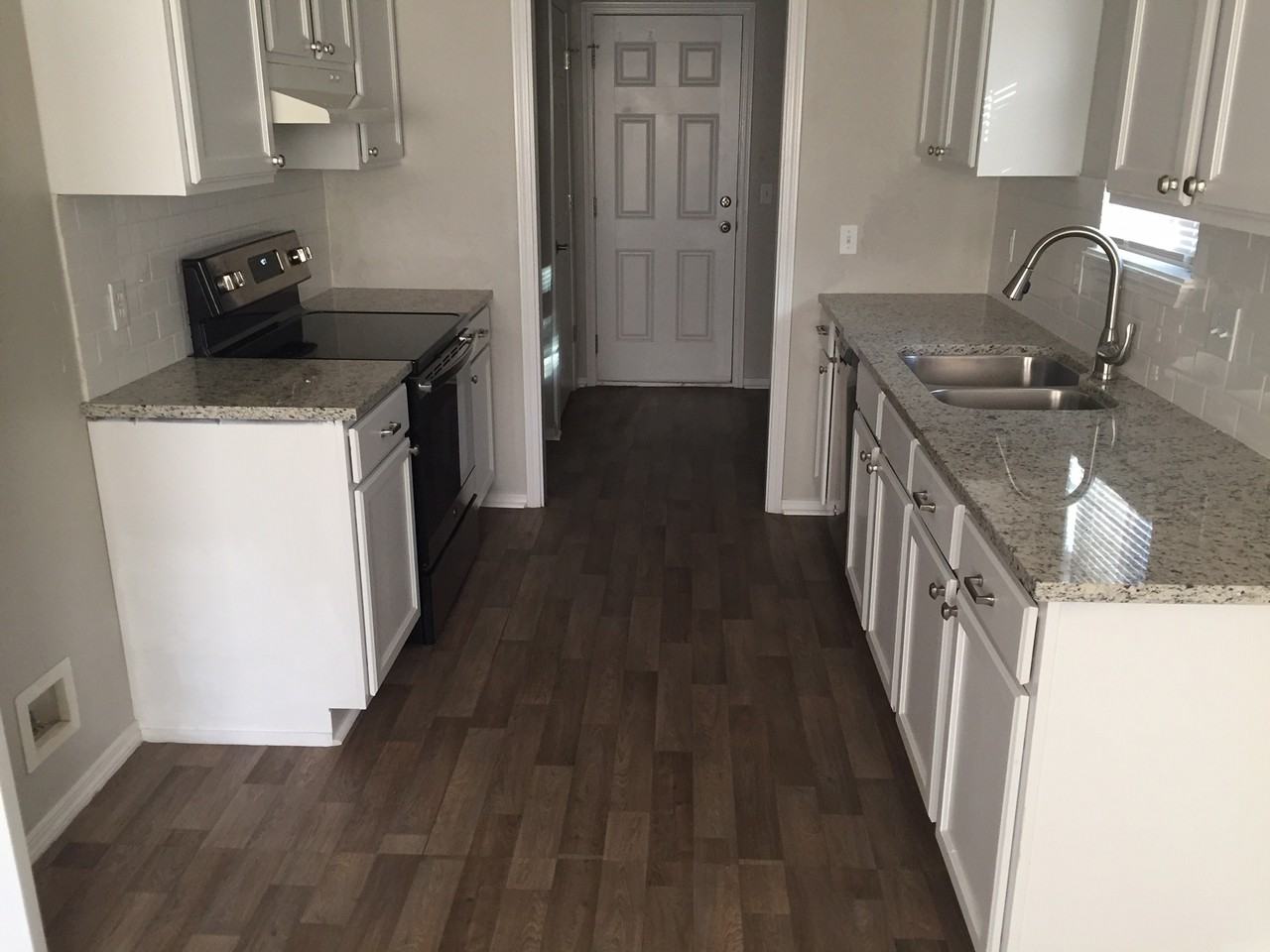 5013 S Karen St - Photo 3 of 11