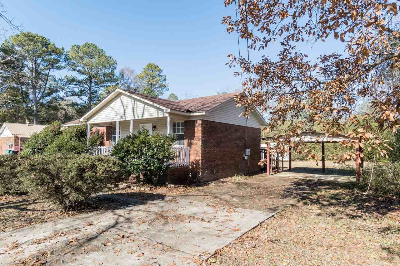 41 Dana Dr - Photo 3 of 28