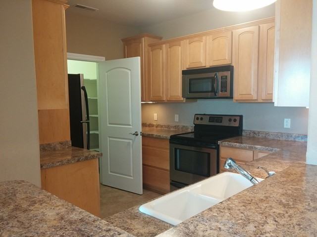 173 N Lapham St #104 - Photo 3 of 7