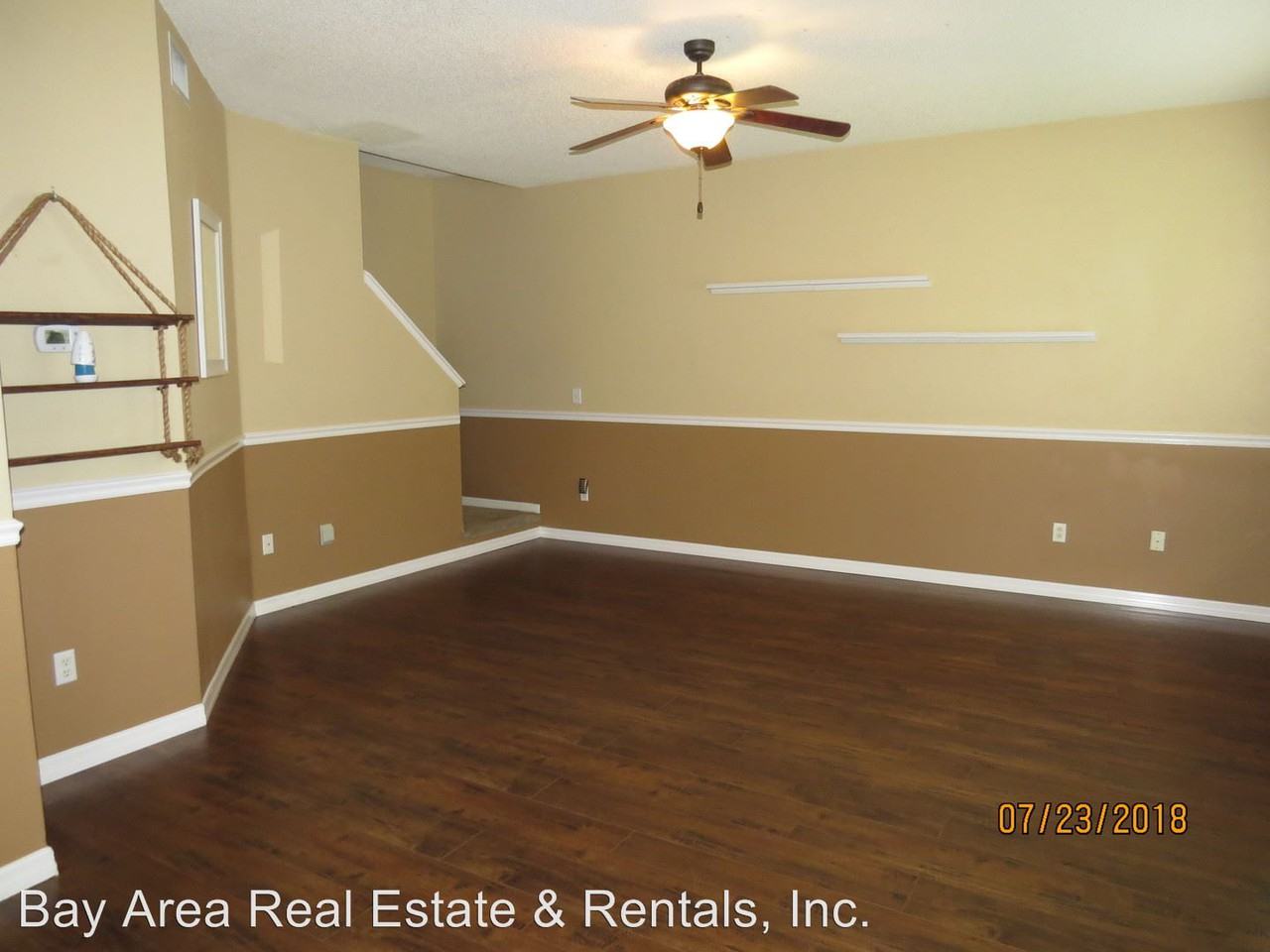 18117 Paradise Point Dr - Photo 2 of 19