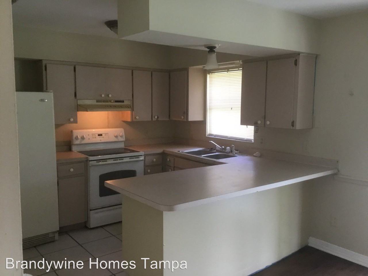 7401 Aripeka Dr - Photo 2 of 3