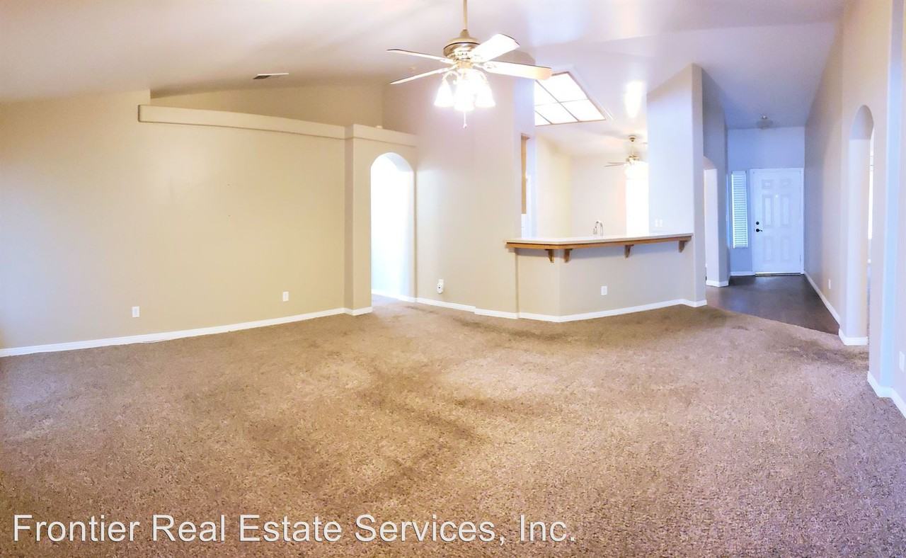 4714 Via Fontenelle Dr - Photo 3 of 12