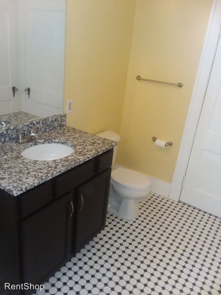 414 N College Ave - Photo 3 of 7