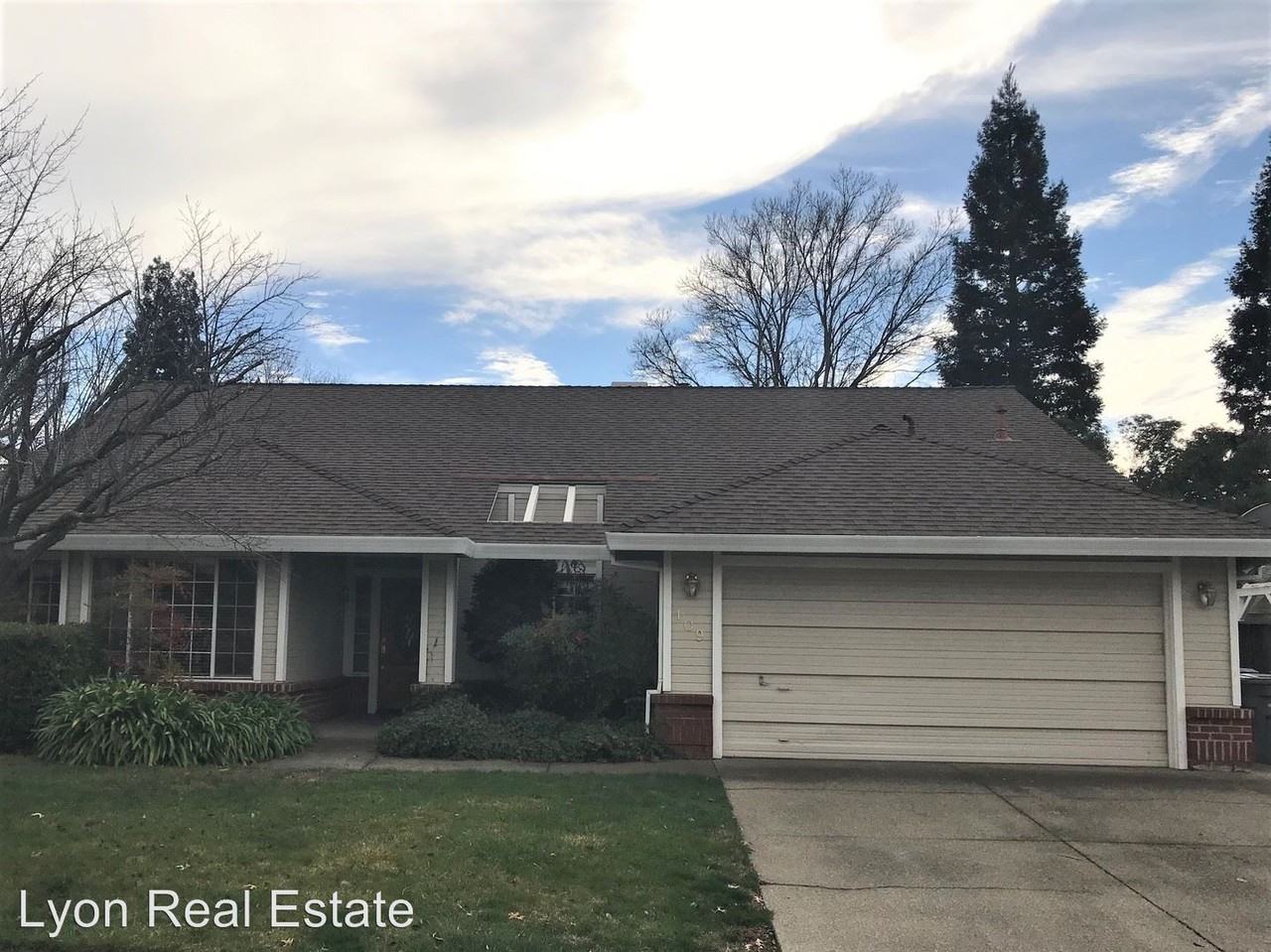 109 Wellfleet Cir - Photo 2 of 23