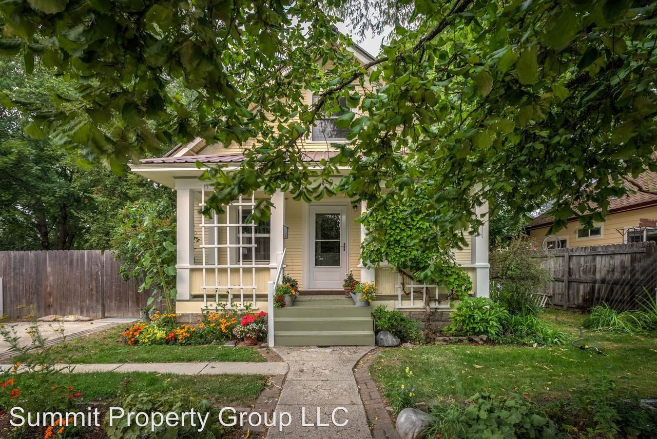 320 Lavina Avenue - Photo 3 of 41